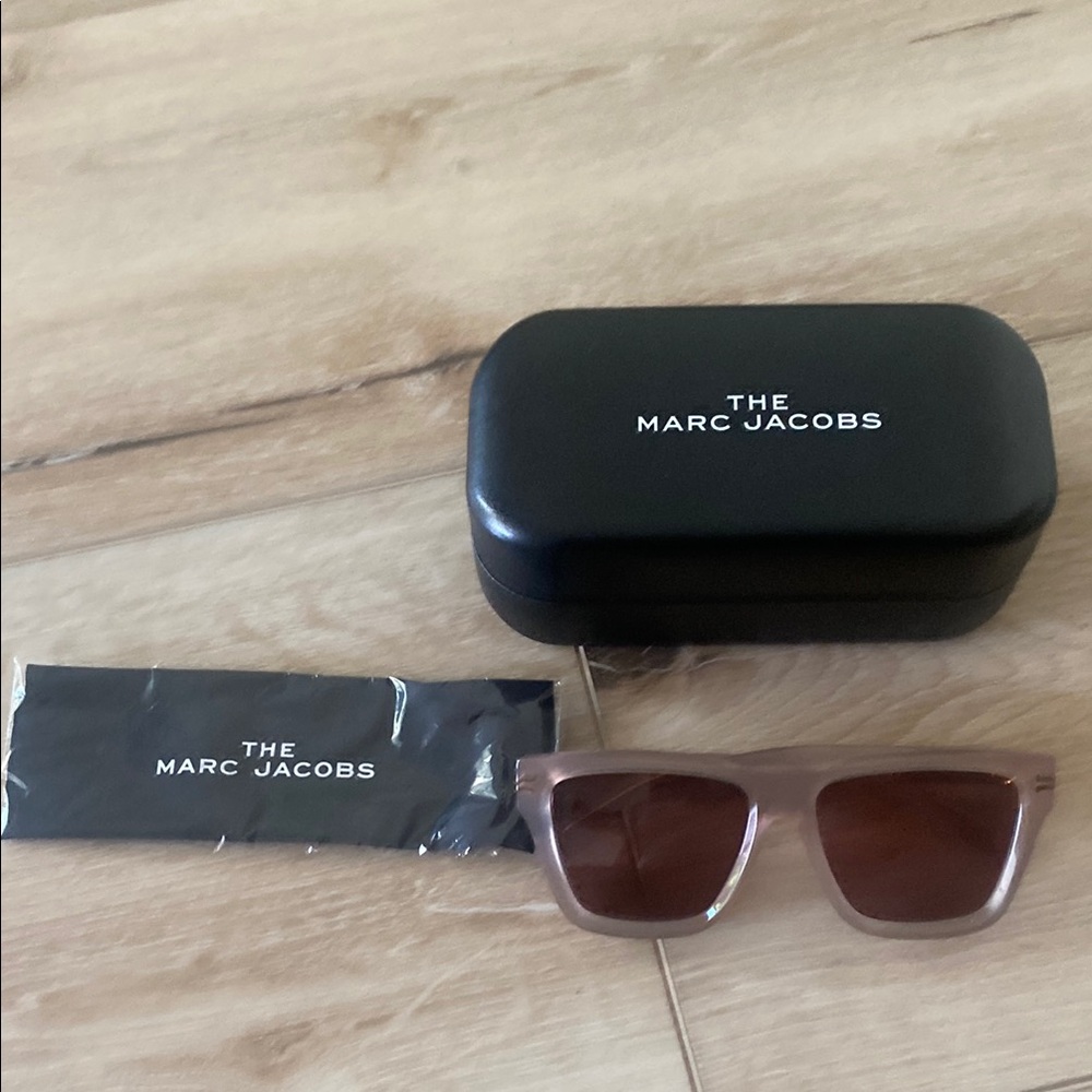 Marc Jacobs  Sunglasses